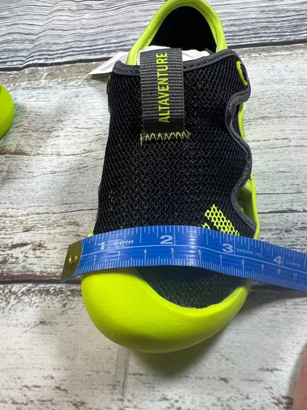 Adidas Altaventure 3 Kids Water Shoes Black Neon Green Size 9K NWT